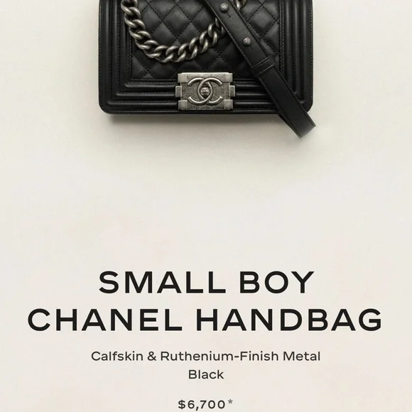 Chanel White Quilted Leather Chain Boy Bag. Great condition. - Picture 9 of 13